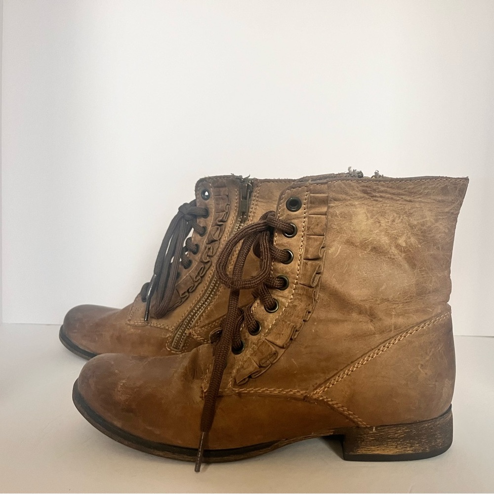 Betsey Johnson Litza Combat Boots 7 1/2